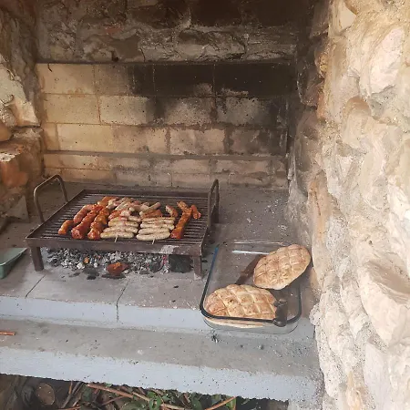 Ana Apartman *