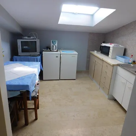 Ana Apartamento *